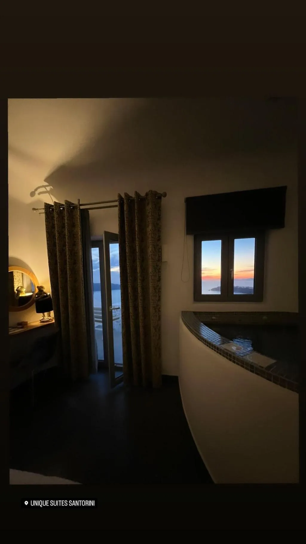 Room, Unique Suites, Santorini