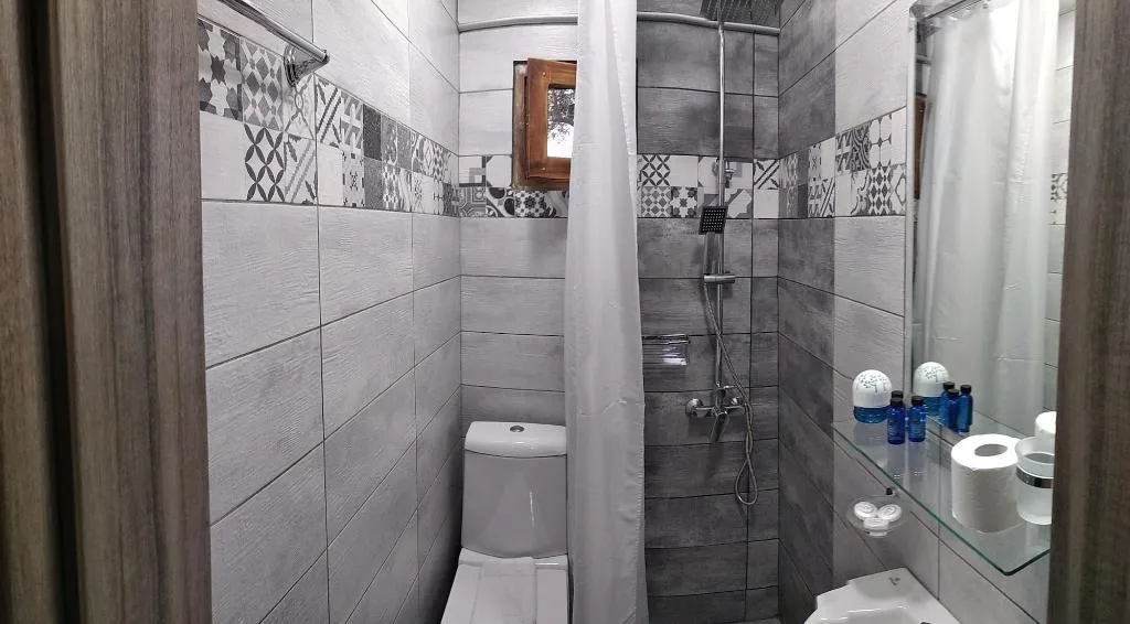 Room, Prosforio, Thessaloniki