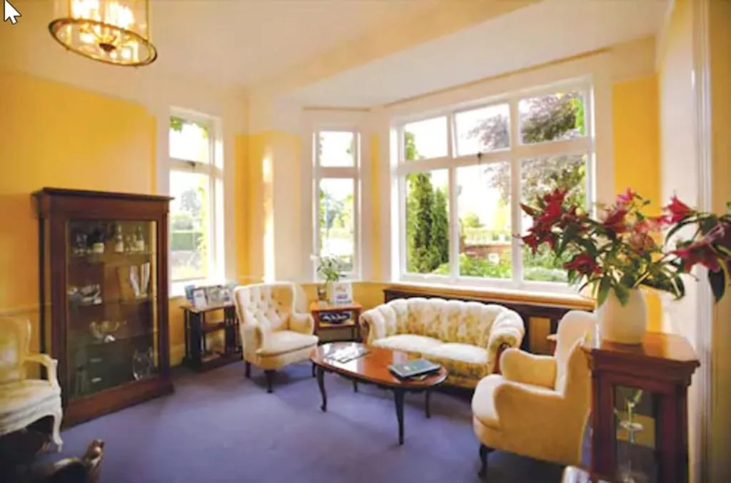 Lobby, Aberdeen Lodge, Dublin