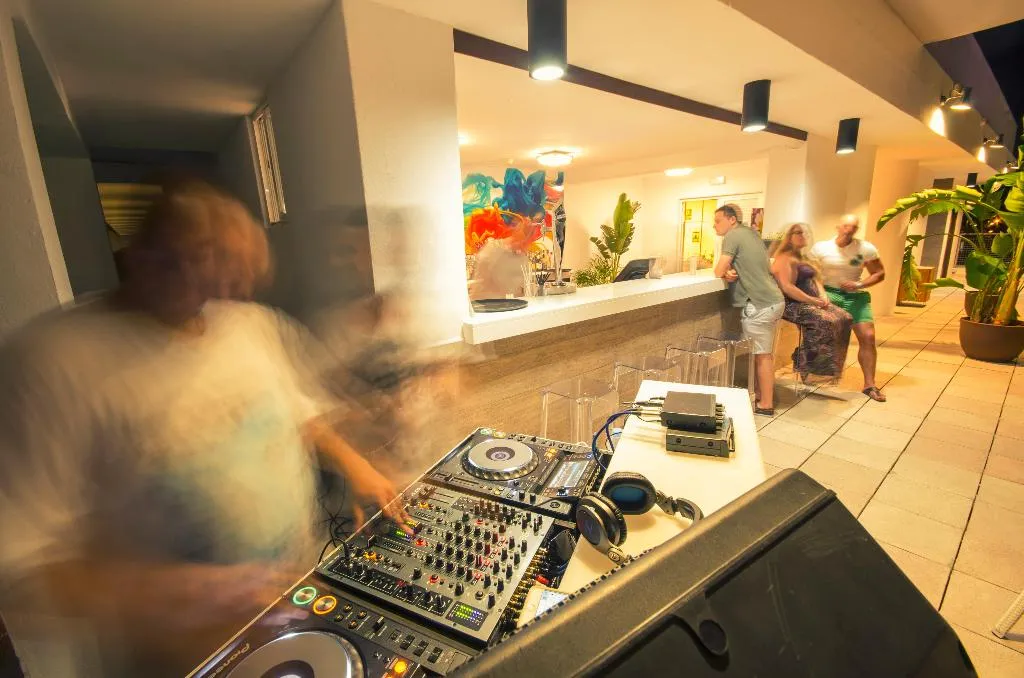 Sports and Entertainment, AzuLine Hotel Bergantin, Ibiza