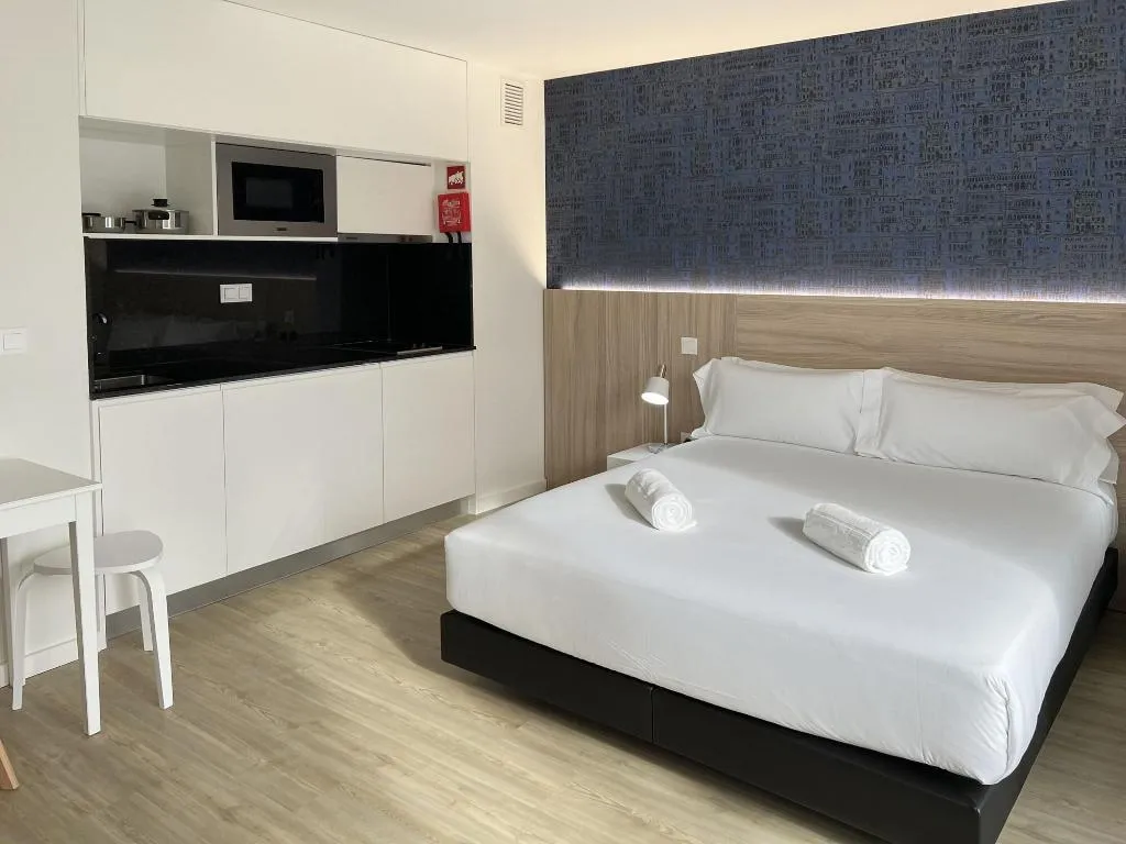 Room, Room Select Porto Suites, Porto