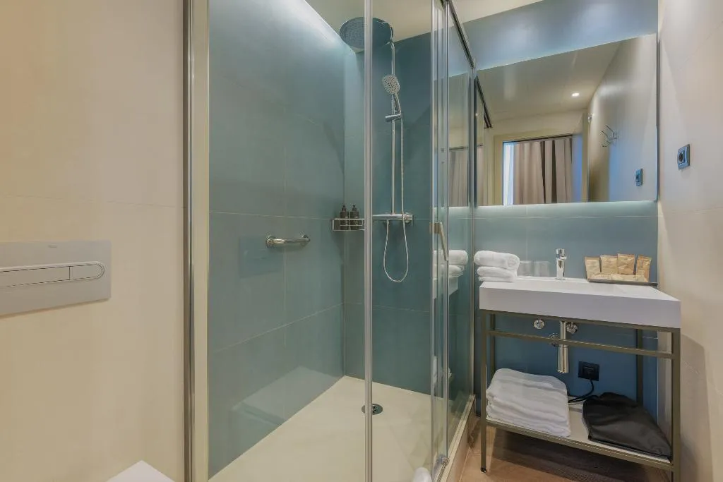 SINGLE INNER Room, Hotel Medinaceli 4*S, Barcelona