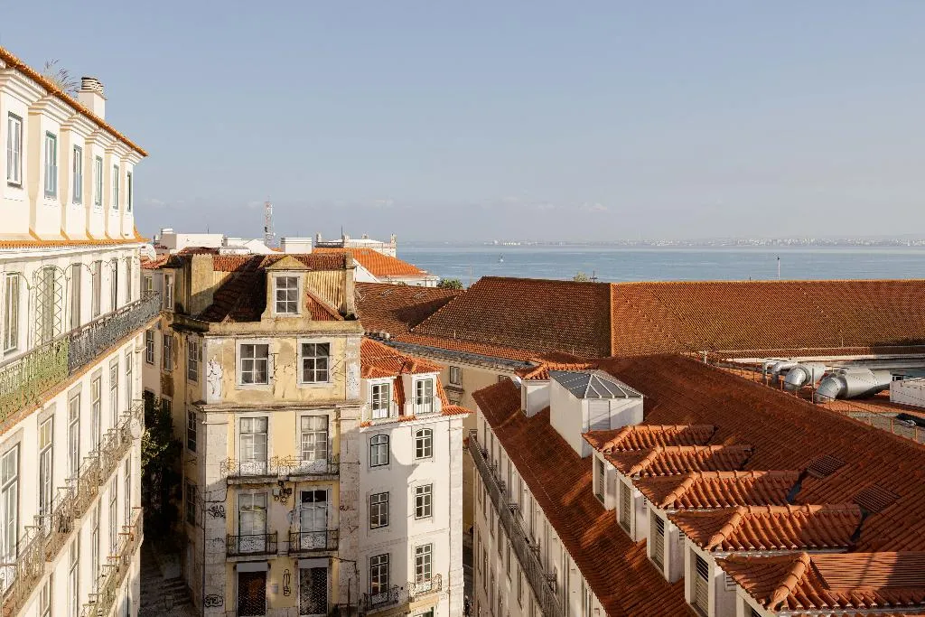 APARTMENT DELUXE TWO BEDROOM Room, Almaria - Edificio Da Corte, Lisbon