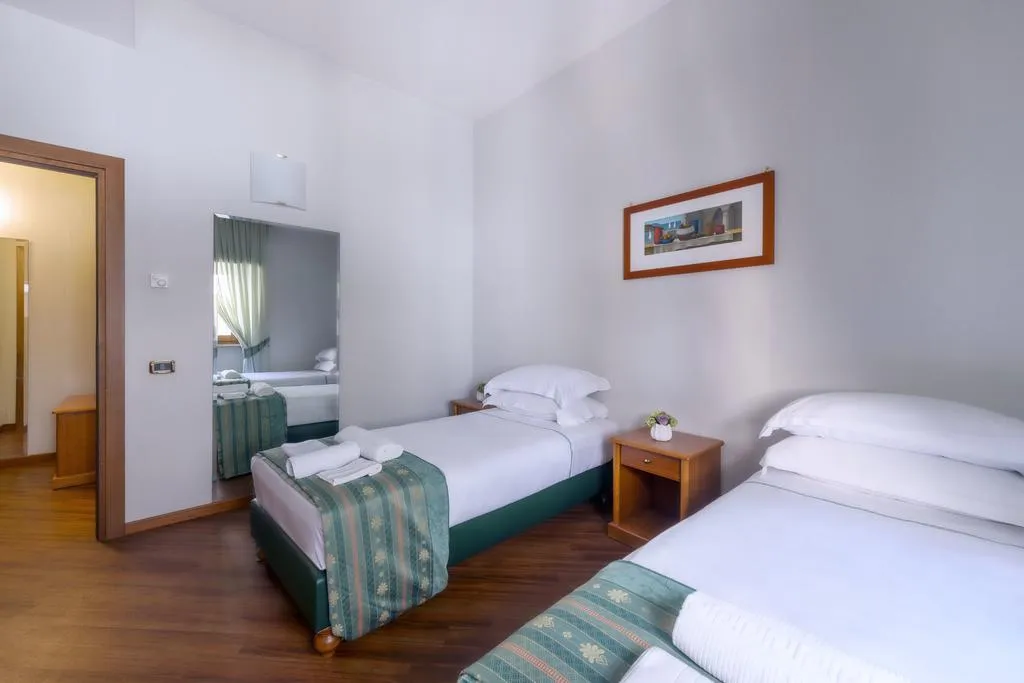 TRIPLE COMFORT Room, Astura Palace, Rome