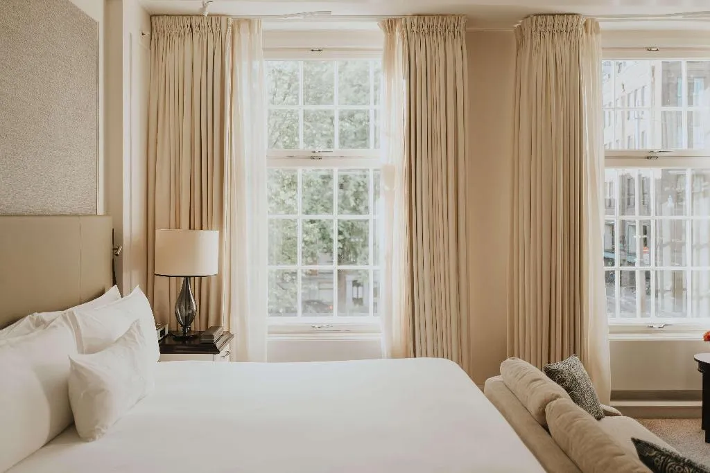 Room, Waldorf Astoria Amsterdam, Amsterdam