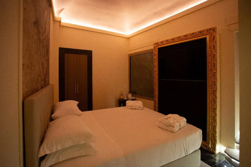 SUITE STANDARD Room, Profumo Maison Colosseo, Rome