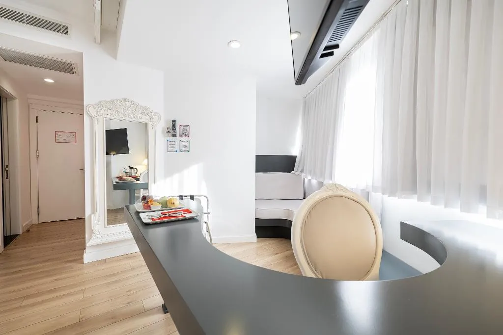 DOUBLE DELUXE Room, Beyond, Izmir