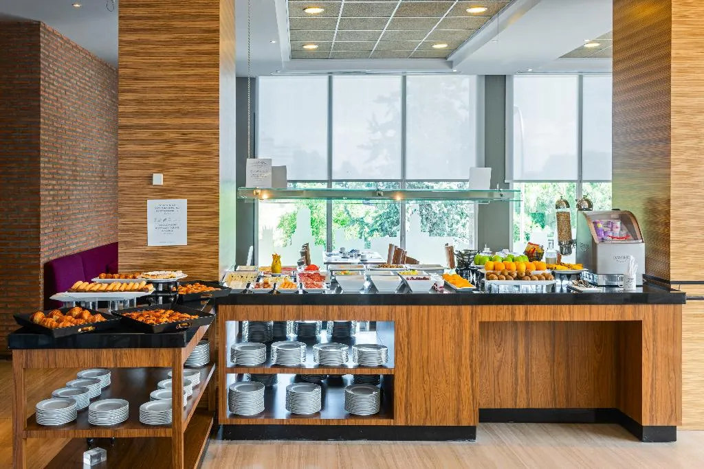 Restaurant, Hotel Madrid Chamartín Affiliated by Meliá, Madrid