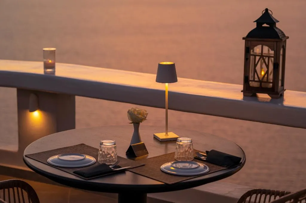 Restaurant, Athermi Suites, Santorini
