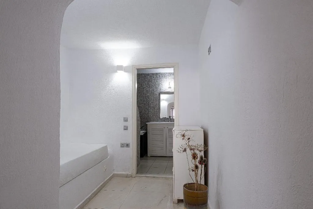 TRIPLE WITH VIEWS Room, Loucas On The Cliff, Santorini