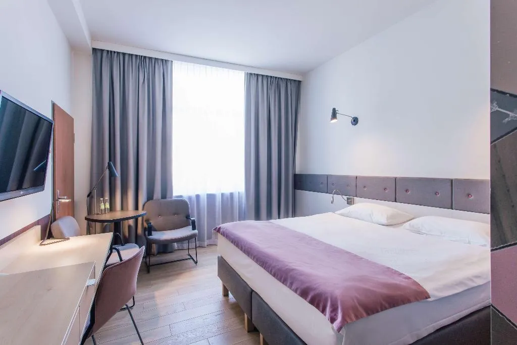 DOUBLE SINGLE USE SUPERIOR Room, Scandic Gdansk, Gdansk