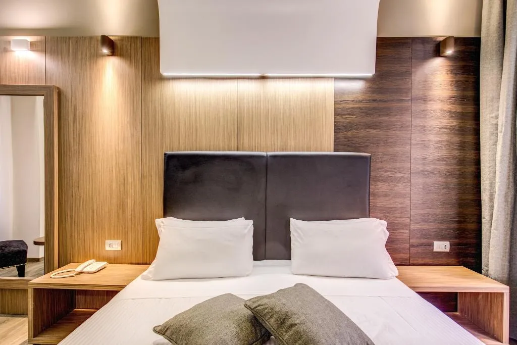 Room, Trevi Collection, Rome