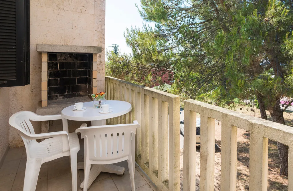 APARTMENT CAPACITY 4 Room, Apartments Polynesia Plava Laguna, Istria