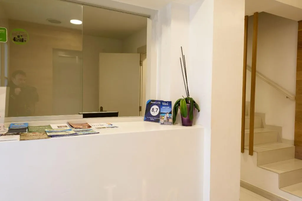 Lobby, Hostal Restaurante La Isla S.L., Menorca