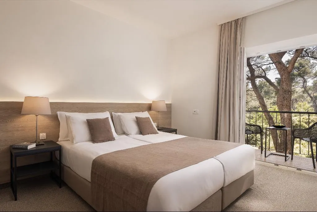 SUITE SUPERIOR WITH BALCONY Room, Aminess Senses Hvar Resort, Split