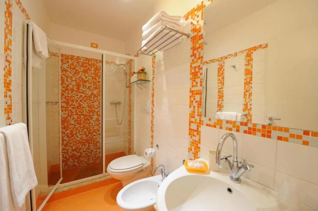 Room, Sharon House, Naples