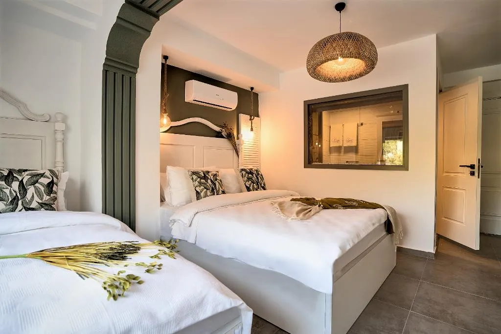 TRIPLE DELUXE Room, Liman Hotel Gümüslük, Bodrum