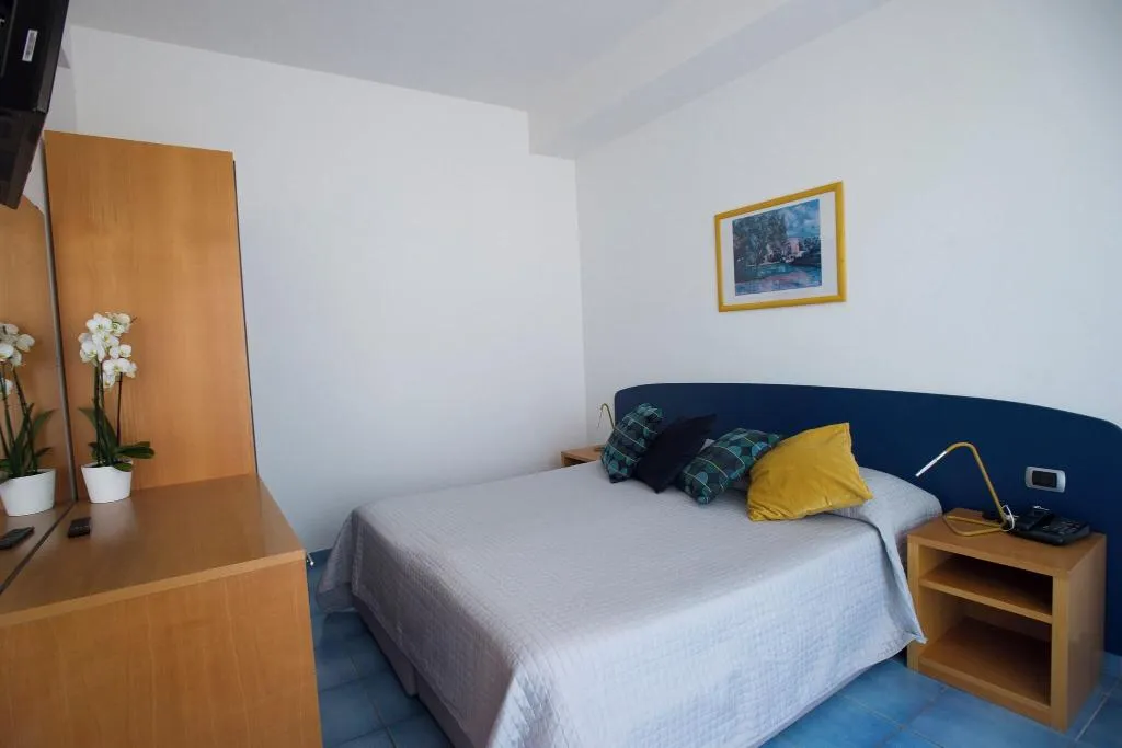 APARTMENT SUPERIOR QUEEN BED Room, Residence Panoramic, Naples