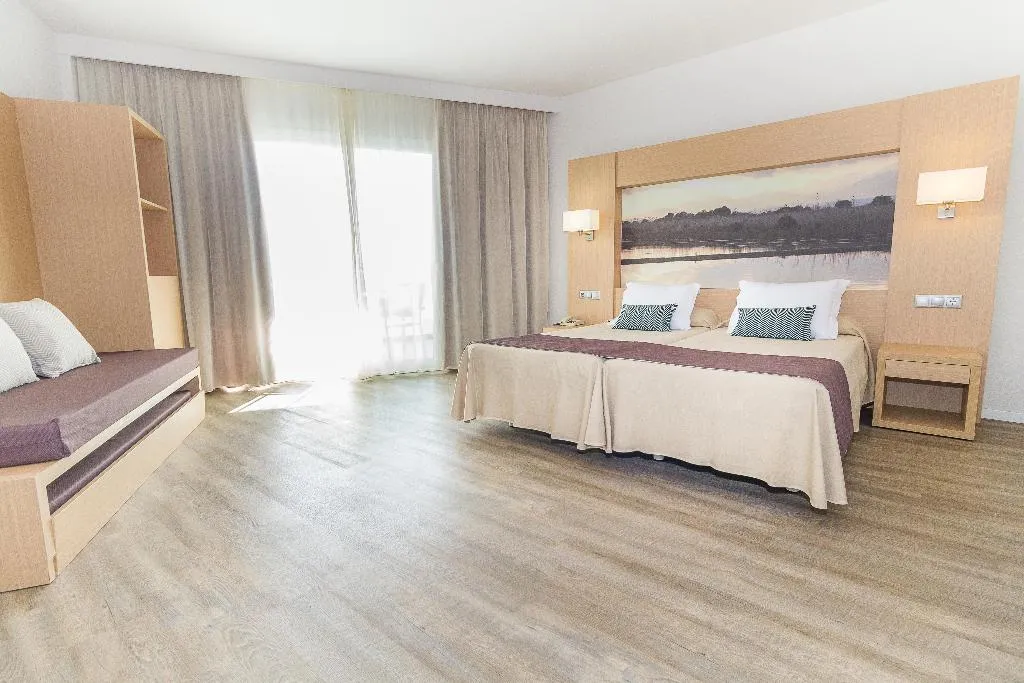 FAMILY ROOM STANDARD Room, Eix Lagotel Holiday Resort, Majorca