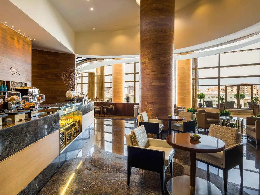 Bar, Swissôtel Al Ghurair, Dubai