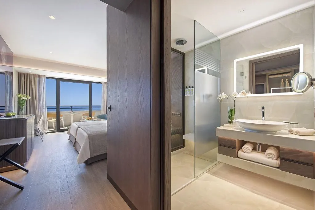FAMILY ROOM CONNECTING ROOM Room, Amathus Beach Hotel Limassol, Cyprus