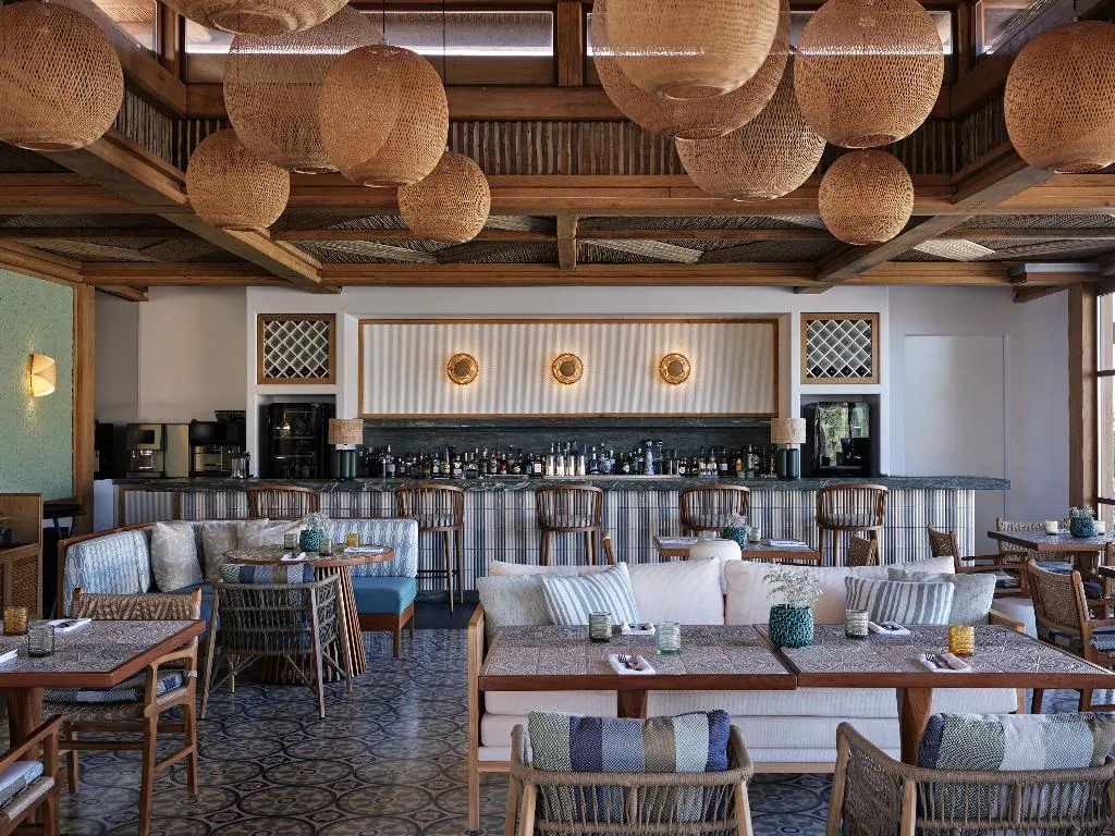 Bar, Myconian Sunrise Relais & Chateaux Hotel, Mykonos