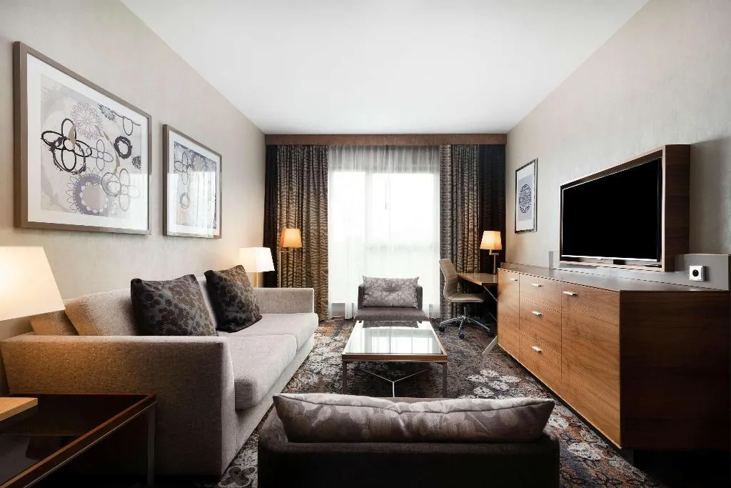 SUITE KING BED ONE BEDROOM  Room, DoubleTree by Hilton Krakow Hotel & Convention Cen, Krakow