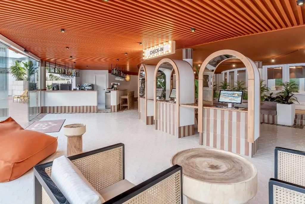 Lobby, tent Arenal, Majorca