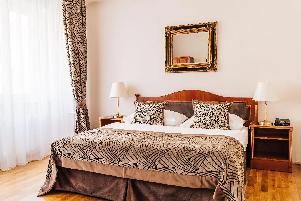 Double or Twin STANDARD Room, Belvedere Hotel Prague, Prague