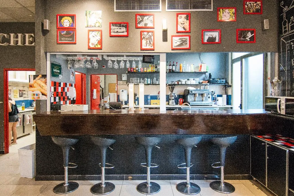 Bar, Safestay Passeig de Gràcia, Barcelona