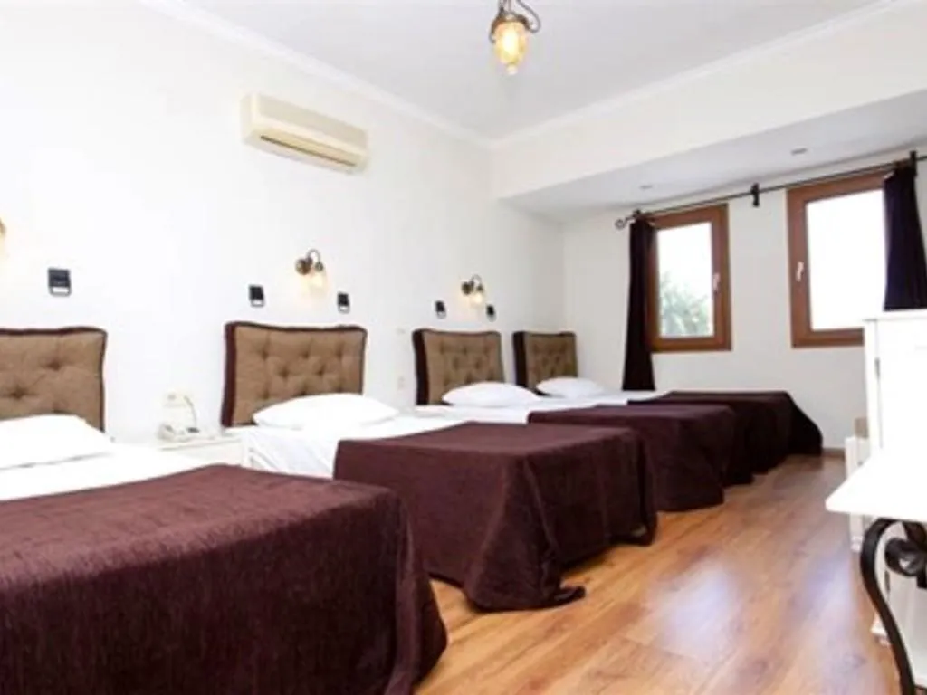 QUADRUPLE SEA VIEW Room, Gulet Otel, Bodrum