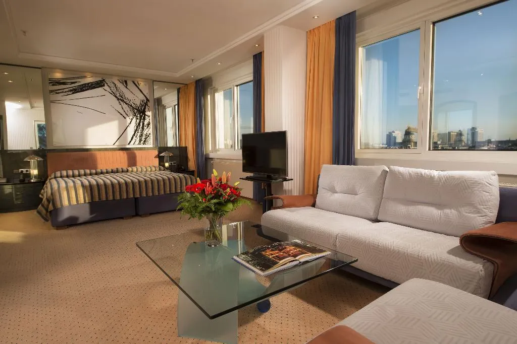 SUITE STANDARD Room, Maritim proArte Hotel Berlin, Berlin