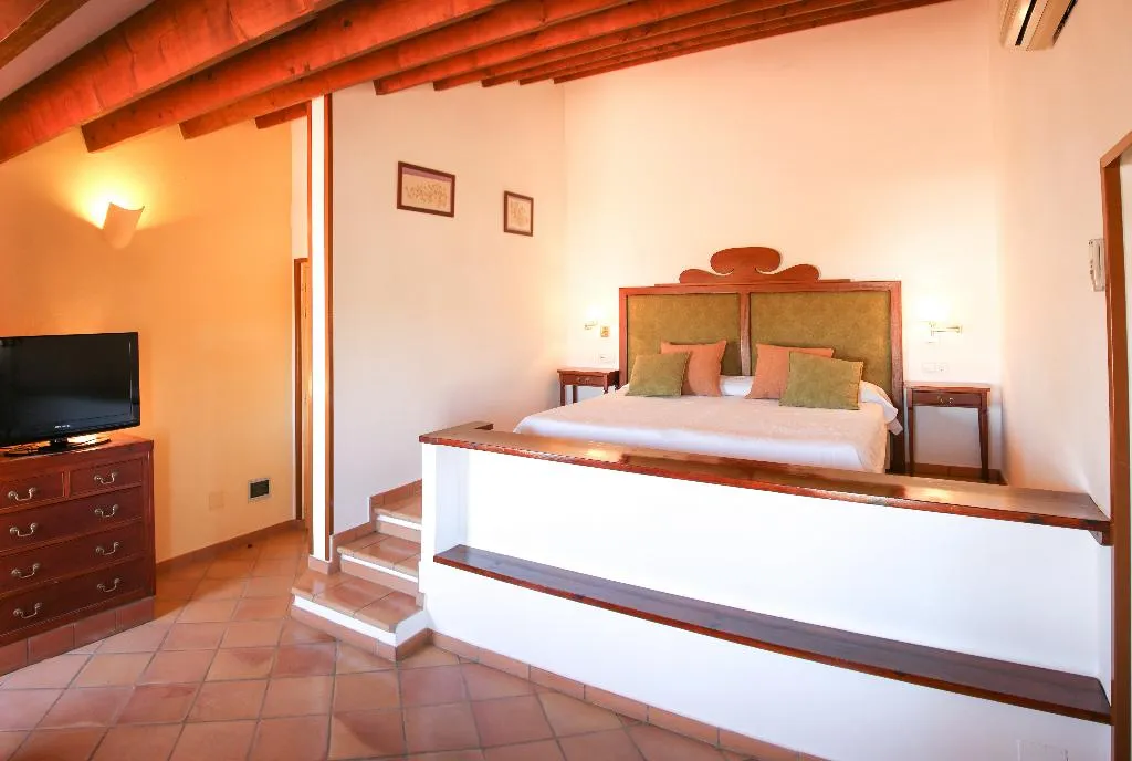 JUNIOR SUITE STANDARD Room, Son Tretze, Menorca
