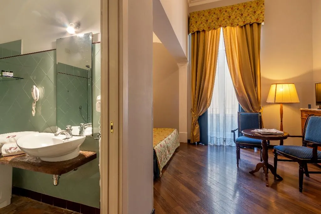 Double or Twin SUPERIOR Room, Decumani Hotel de Charme, Naples