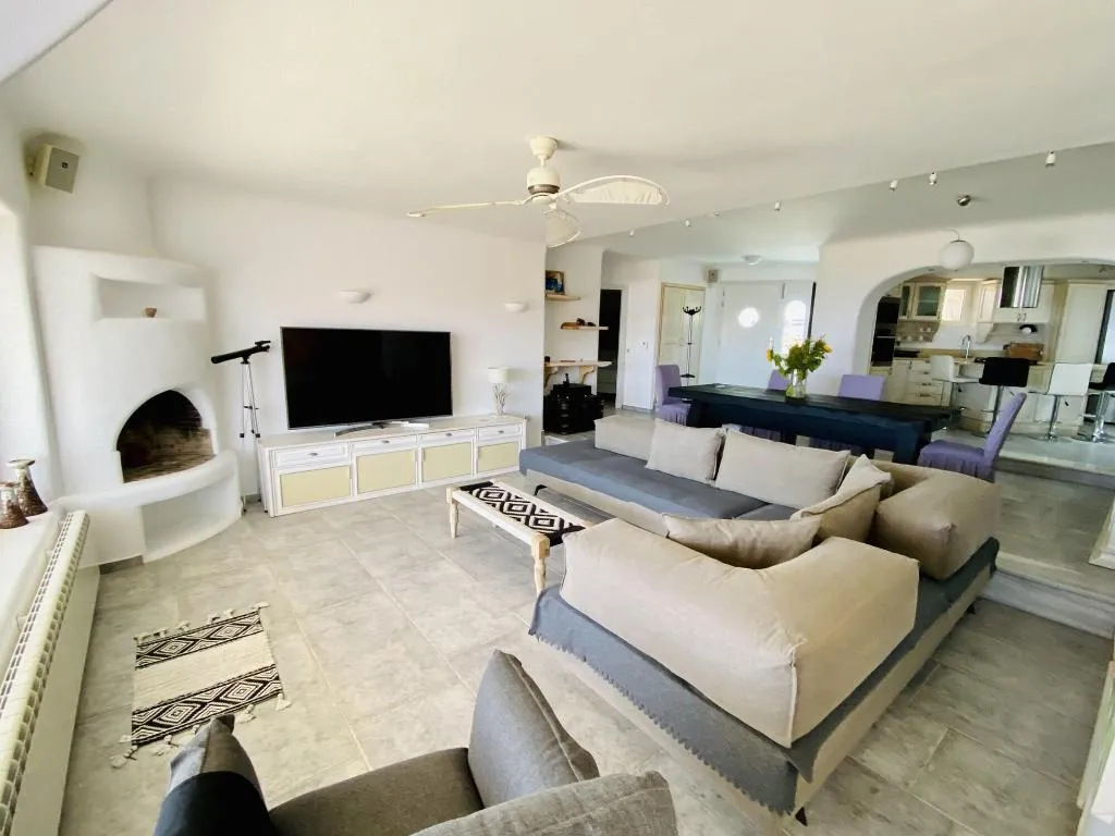 Room, Flaskos Suites, Mykonos