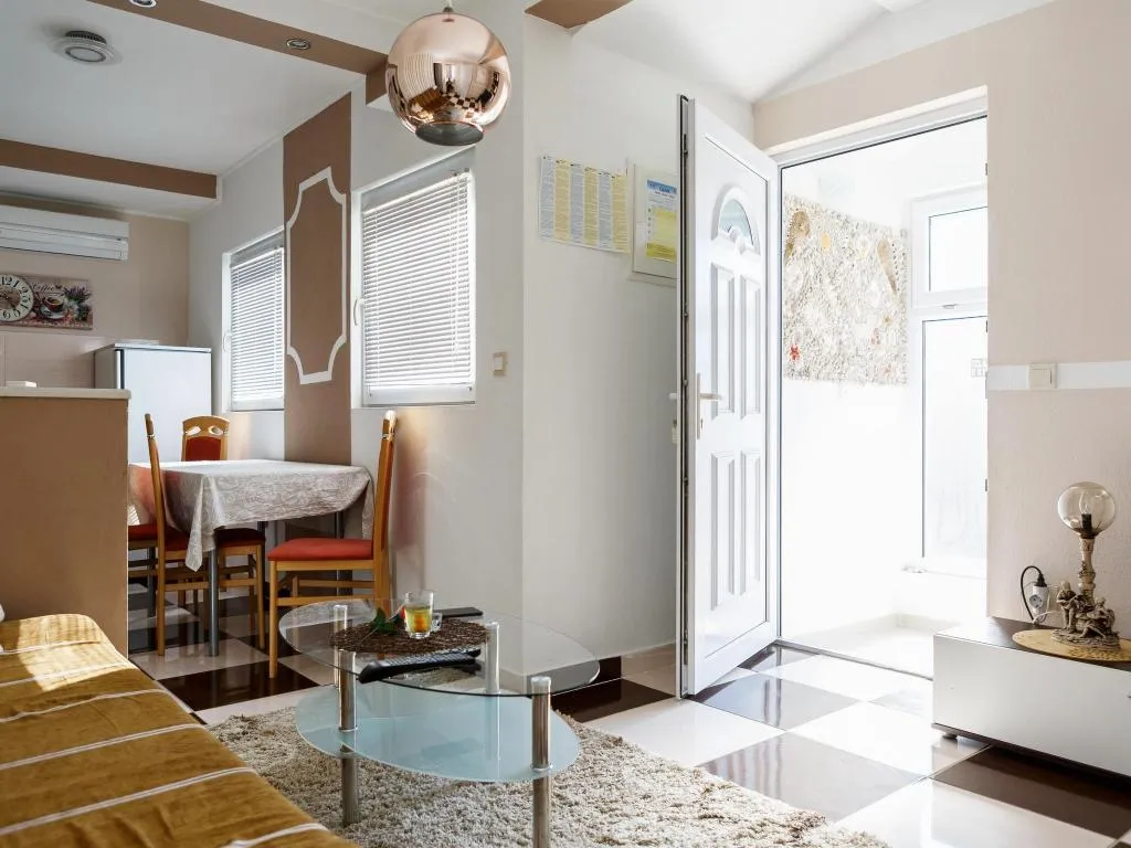 APARTMENT CAPACITY 5 Room, Apartments Bozenka, Split