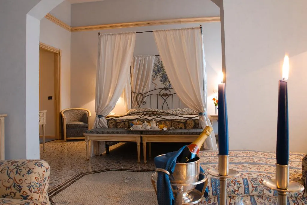 SUITE STANDARD Room, De la Ville, Rome
