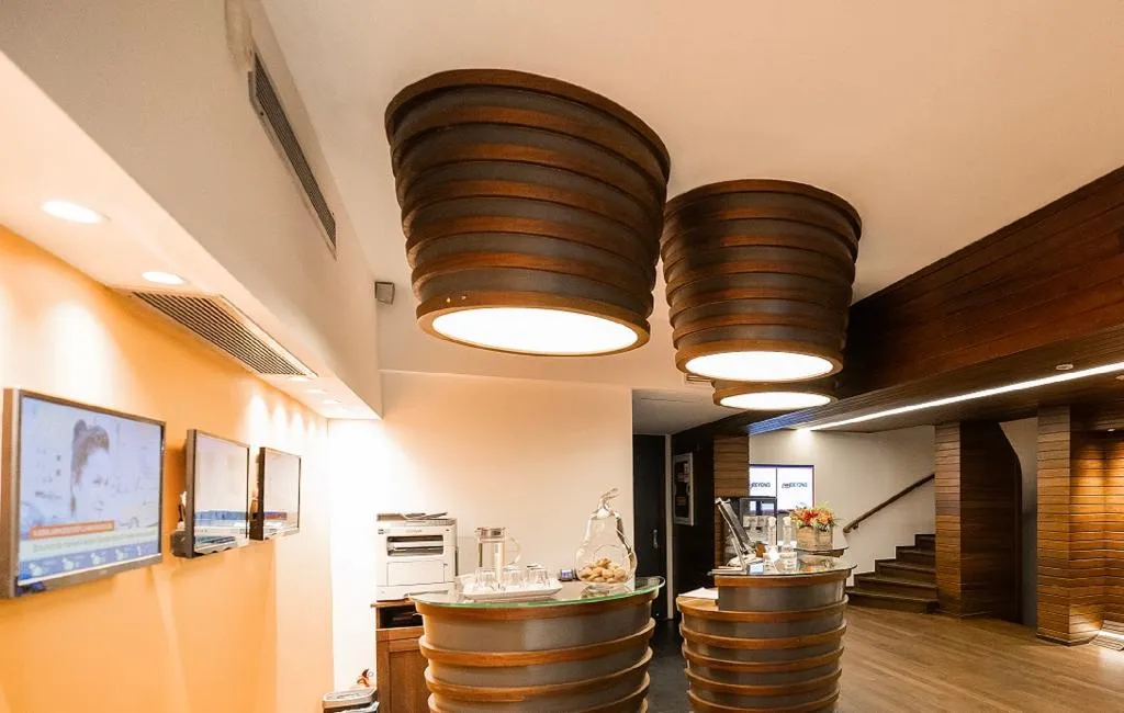 Lobby, Beyond, Izmir