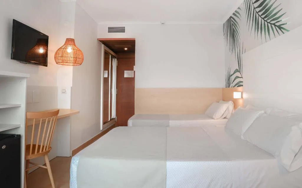 FAMILY ROOM WITH VIEWS Room, Alegria Florida Park, Costa Brava