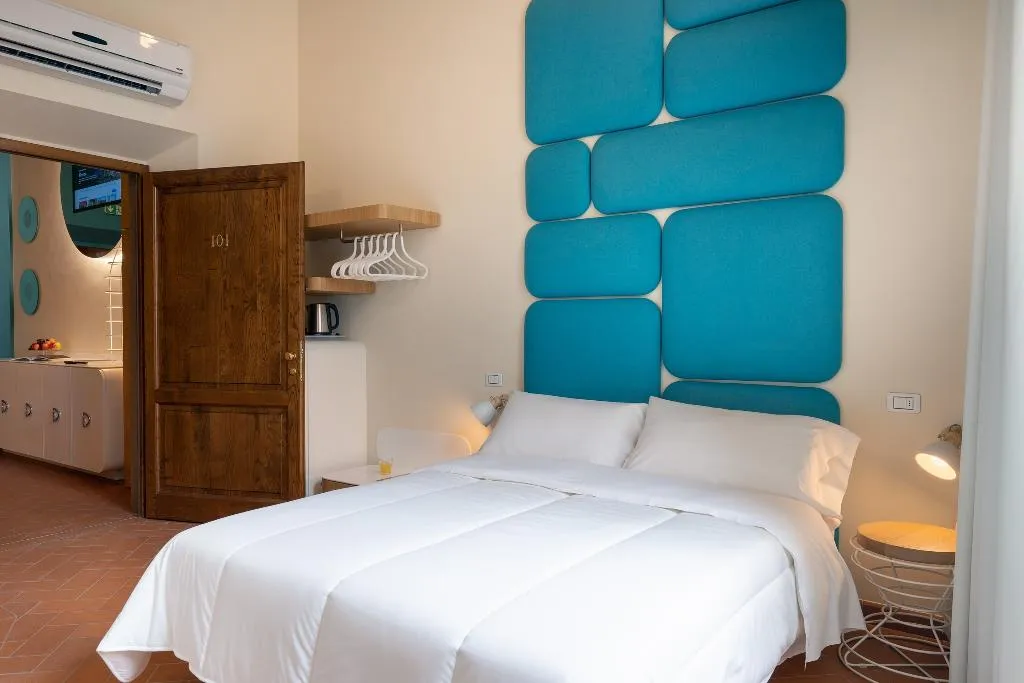 DOUBLE SUPERIOR Room, Palazzo Graziani, Florence
