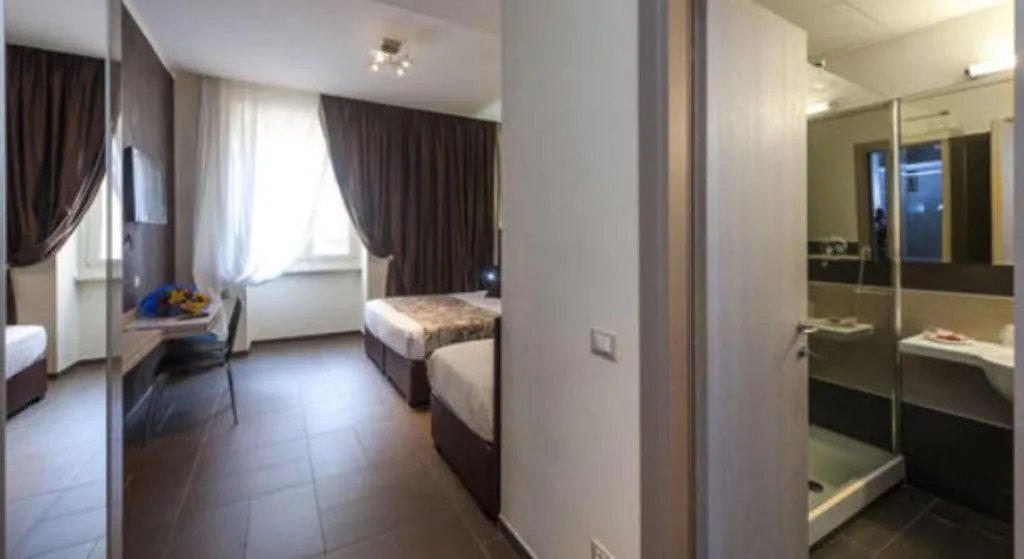 QUADRUPLE STANDARD Room, California, Rome