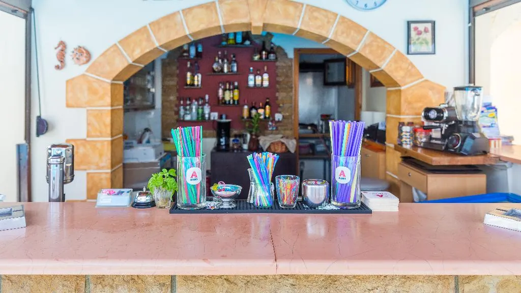 Bar, Lola Apartments, Crete