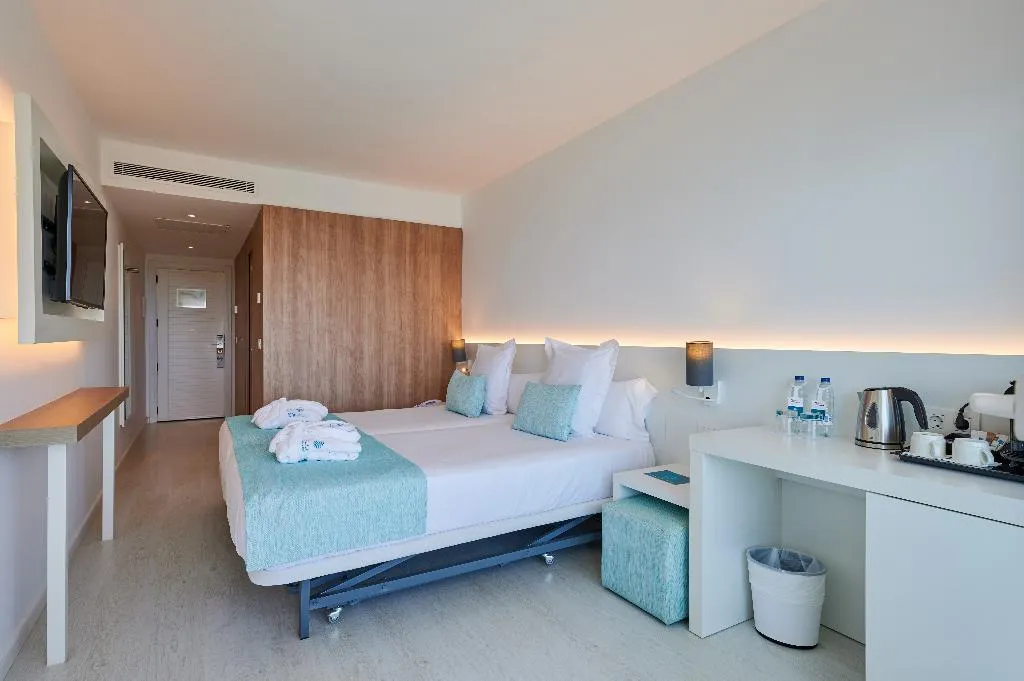 DOUBLE SINGLE USE SUPERIOR SEA FRONT Room, AluaSoul Hotel Carolina, Majorca