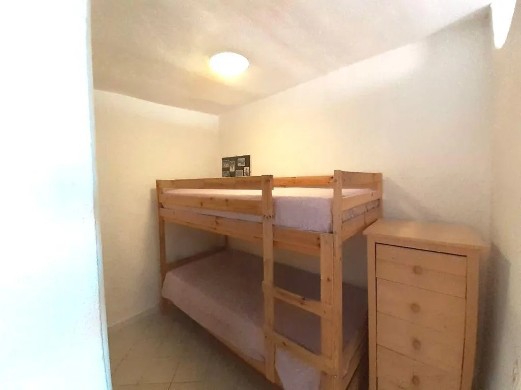 STUDIO STANDARD Room, Villaggio Marineledda, Olbia