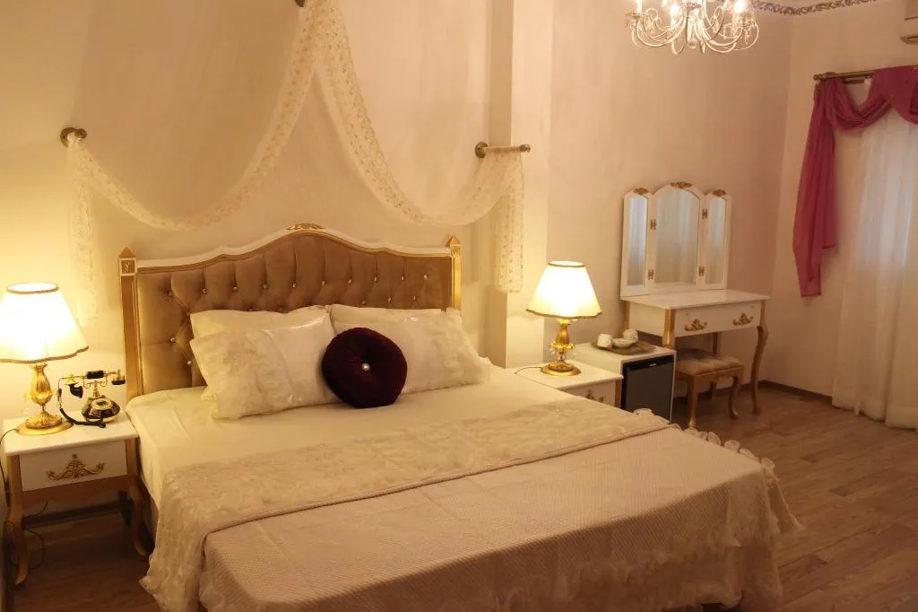 Room, Huri & Nuri Hotel, Izmir