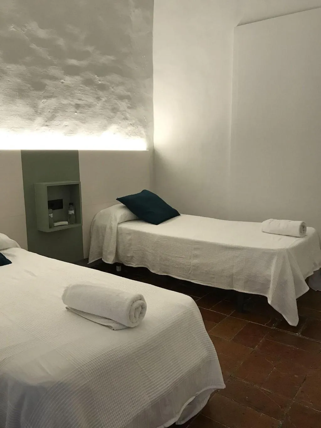 Room, Hostal L'Estrella, Costa Brava