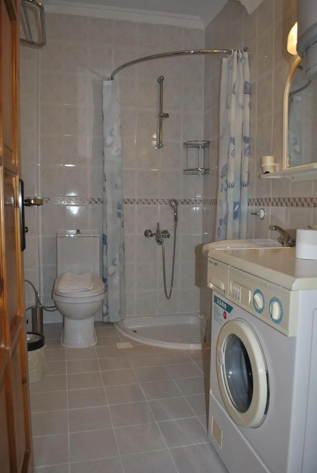 Room, Dionysia, Antalya