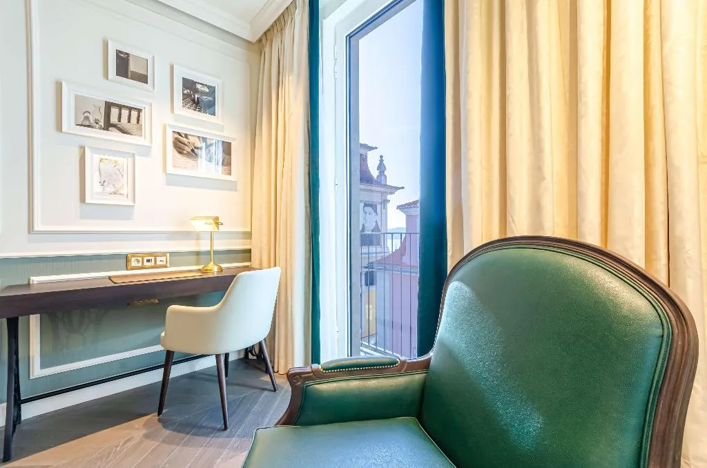 Room, The Emerald House Lisbon, Curio Collection by Hilt, Lisbon
