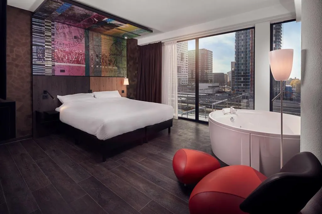 JUNIOR SUITE STANDARD Room, Inntel Hotels Utrecht Centre, Amsterdam