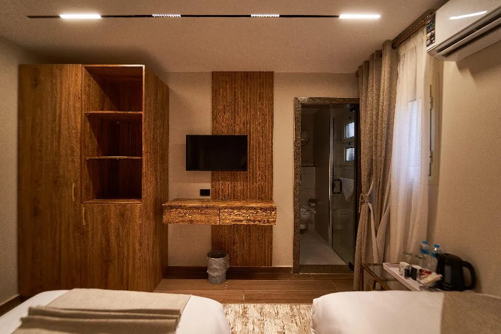 TWIN STANDARD Room, Gold's Pyramids Hotel, Cairo